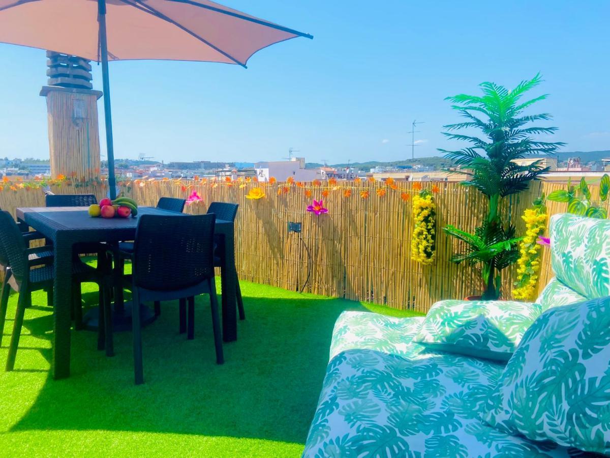 Apartment Elegant 2 Bedroom, Big Terrace 200m From *